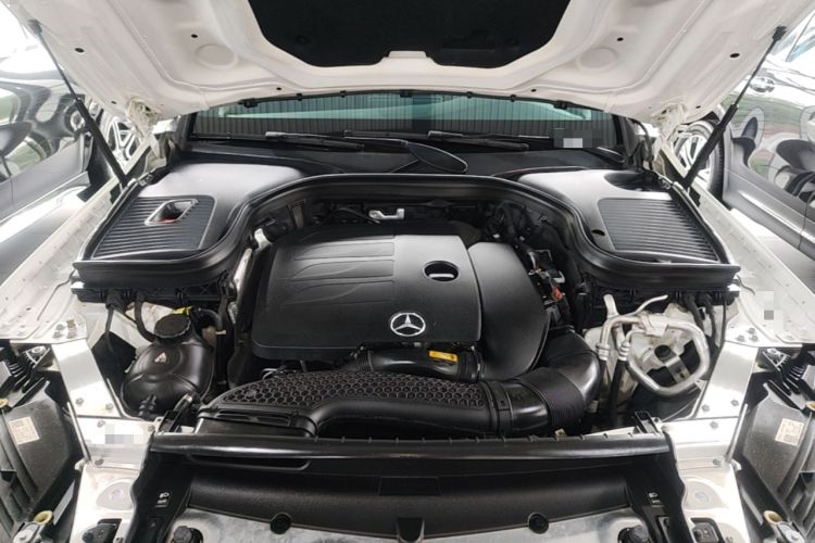 Used Mercedes-Benz GLC 2021 GLC 300 L 4MATIC Luxury Model Engine Bay