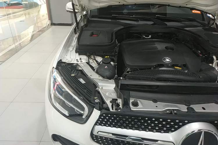 Used Mercedes-Benz GLC 2021 GLC 300 L 4MATIC Dynamic Model Engine Bay Right