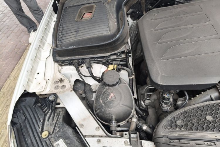 Used Mercedes-Benz GLC 2021 GLC 300 L 4MATIC Dynamic Model Engine Bay Right