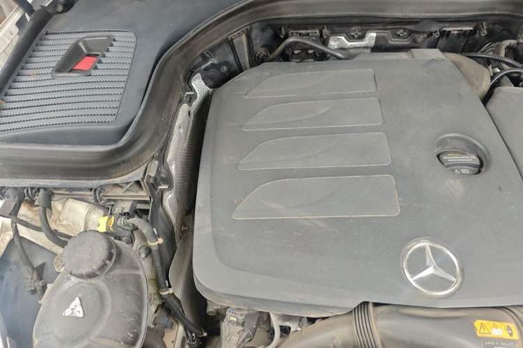 Used Mercedes-Benz GLC 2021 GLC 260 L 4MATIC Luxury Model Engine Bay Right
