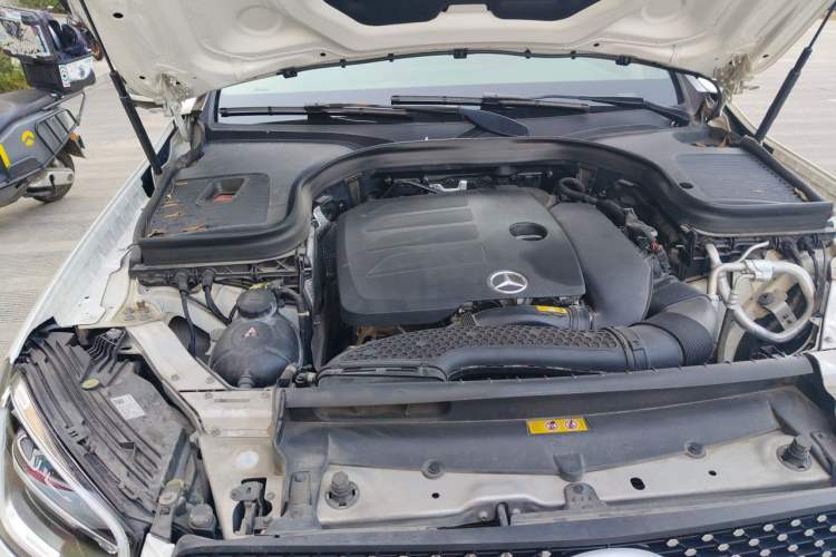 Used Mercedes-Benz GLC 2021 GLC 300 L 4MATIC Dynamic Model Engine Bay Right