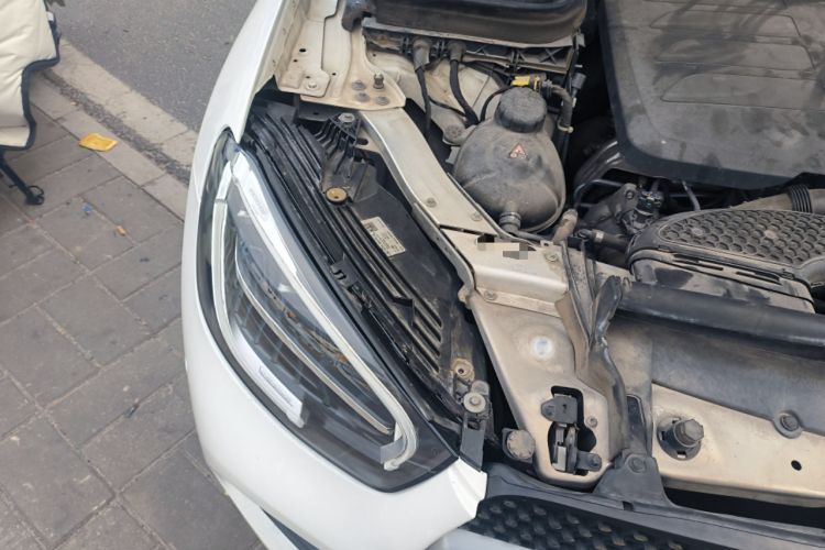 Used Mercedes-Benz GLC 2021 GLC 260 L 4MATIC Luxury Model Engine Bay Right