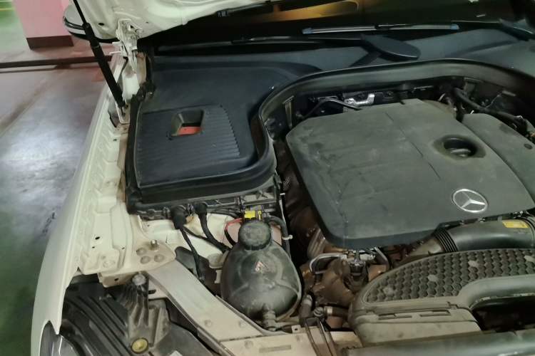 Used Mercedes-Benz GLC 2021 GLC 300 L 4MATIC Dynamic Model Engine Bay Right
