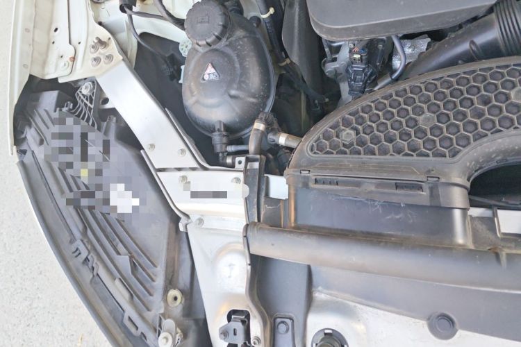 Used Mercedes-Benz GLC 2021 GLC 300 L 4MATIC Dynamic Model Engine Bay Right