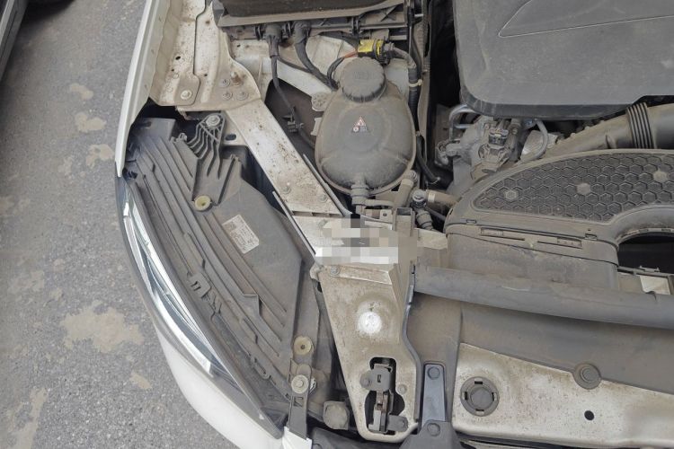 Used Mercedes-Benz GLC 2021 GLC 300 L 4MATIC Dynamic Model Engine Bay Right
