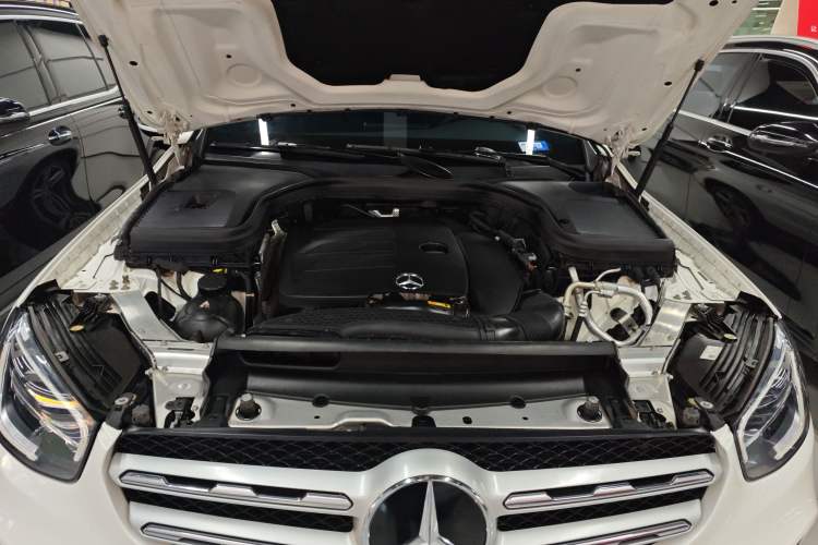 Used Mercedes-Benz GLC 2021 GLC 260 L 4MATIC Dynamic Edition Engine Bay