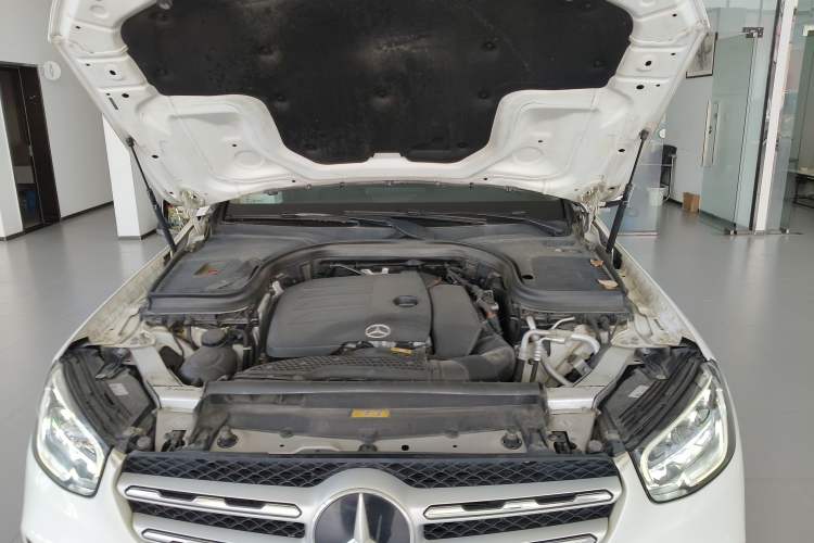 Used Mercedes-Benz GLC 2021 GLC 260 L 4MATIC Dynamic Edition Engine Bay