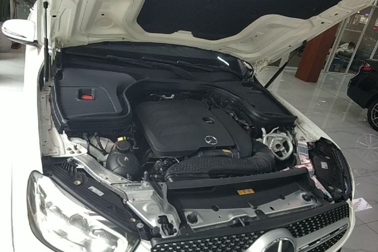 Used Mercedes-Benz GLC 2021 GLC 300 L 4MATIC Dynamic Model Engine Bay