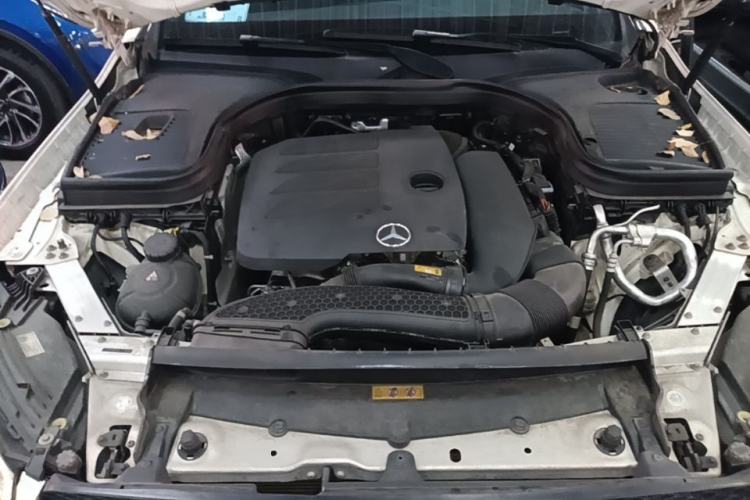 Used Mercedes-Benz GLC 2021 GLC 260 L 4MATIC Dynamic Edition Engine Bay