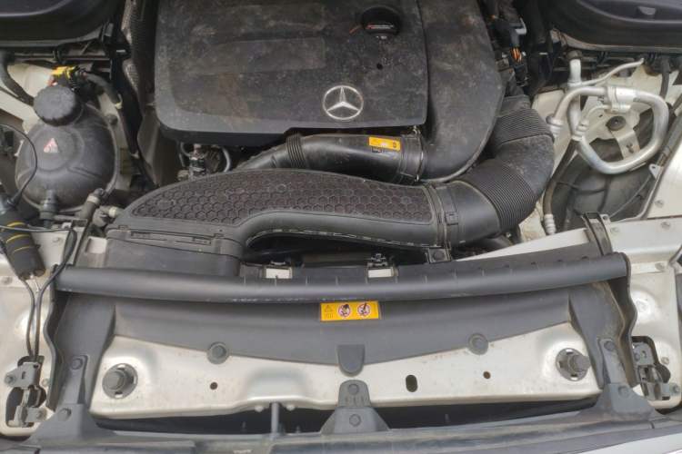Used Mercedes-Benz GLC 2021 GLC 260 L 4MATIC Dynamic Edition Engine Bay