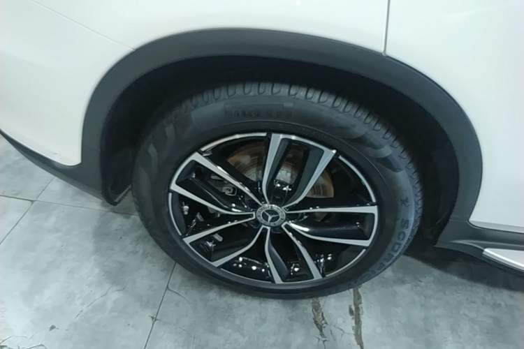 Used Mercedes-Benz GLC 2021 GLC 300 L 4MATIC Dynamic Model Exterior 2