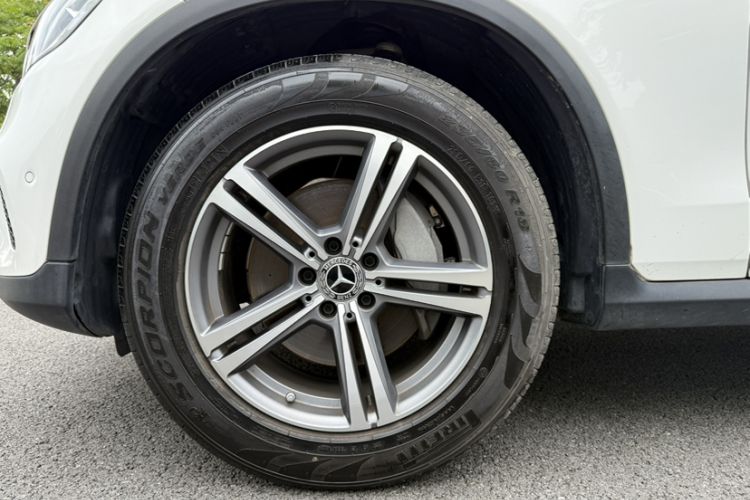 Used Mercedes-Benz GLC 2021 GLC 260 L 4MATIC Dynamic Edition Exterior 2