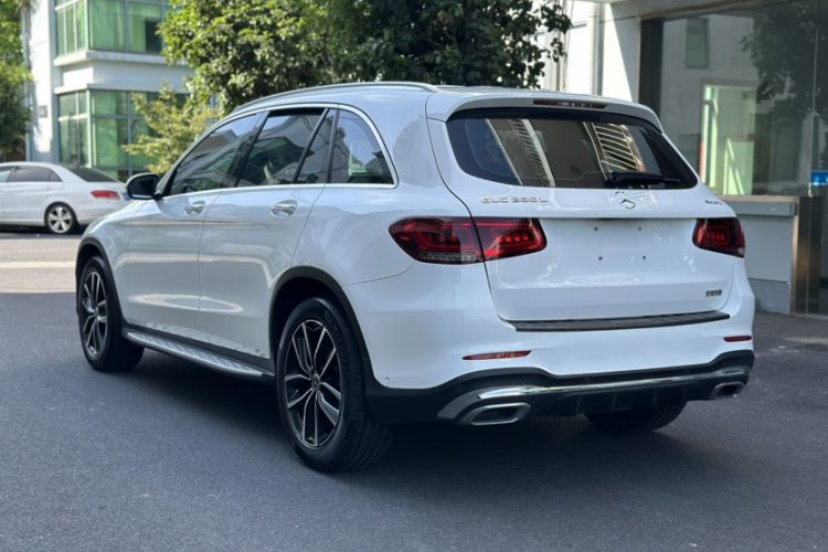 Used Mercedes-Benz GLC 2021 GLC 260 L 4MATIC Luxury Model Exterior 2