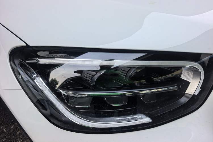 Used Mercedes-Benz GLC 2021 GLC 300 L 4MATIC Dynamic Model Exterior 3