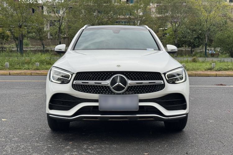 Used Mercedes-Benz GLC 2021 GLC 260 L 4MATIC Luxury Model Exterior 3
