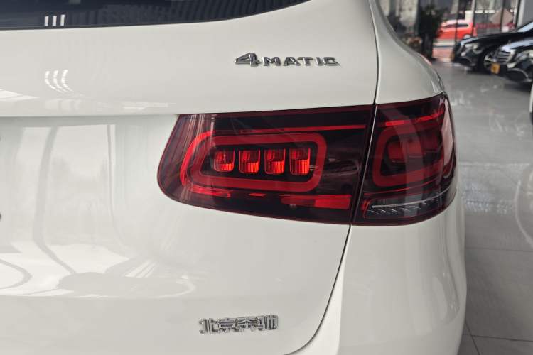 Used Mercedes-Benz GLC 2021 GLC 260 L 4MATIC Dynamic Edition Exterior 3