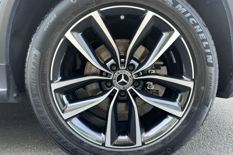 Used Mercedes-Benz GLC 2021 GLC 260 L 4MATIC Luxury Model Exterior 3