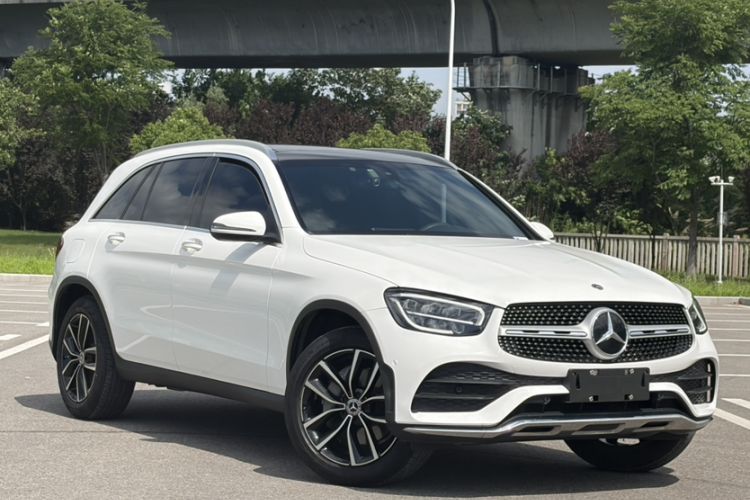 Used Mercedes-Benz GLC 2021 GLC 260 L 4MATIC Luxury Model Exterior 3