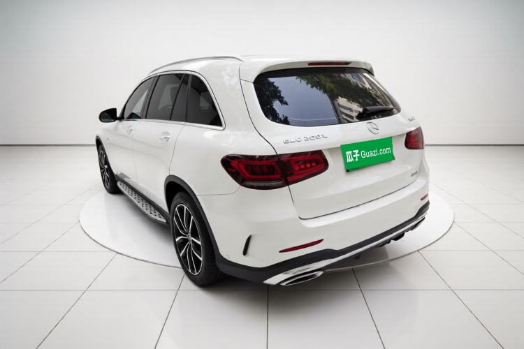 Used Mercedes-Benz GLC 2021 GLC 260 L 4MATIC Luxury Model Exterior 3