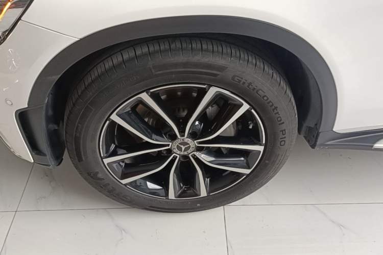 Used Mercedes-Benz GLC 2021 GLC 300 L 4MATIC Dynamic Model Exterior 4