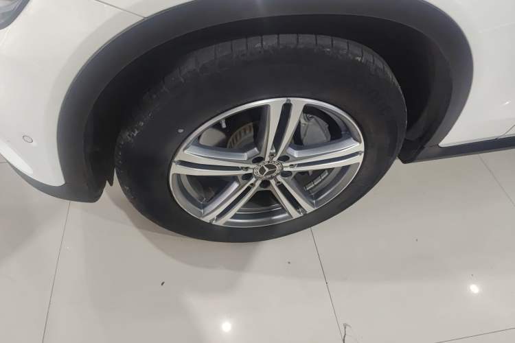 Used Mercedes-Benz GLC 2021 GLC 260 L 4MATIC Dynamic Edition Exterior 4