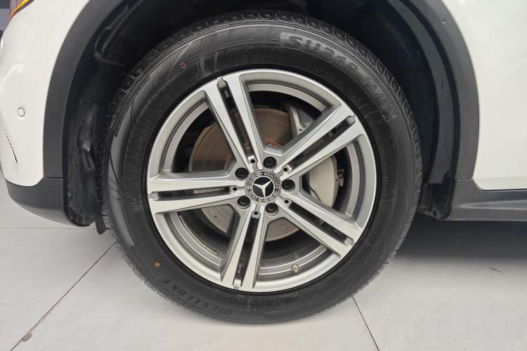 Used Mercedes-Benz GLC 2021 GLC 260 L 4MATIC Dynamic Edition Exterior 4
