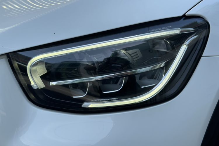 Used Mercedes-Benz GLC 2021 GLC 260 L 4MATIC Luxury Model Exterior 4