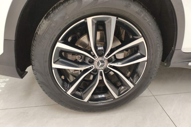 Used Mercedes-Benz GLC 2021 GLC 260 L 4MATIC Luxury Model Exterior 5