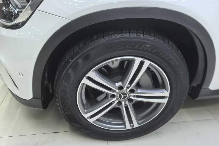 Used Mercedes-Benz GLC 2021 GLC 260 L 4MATIC Dynamic Edition Exterior 5