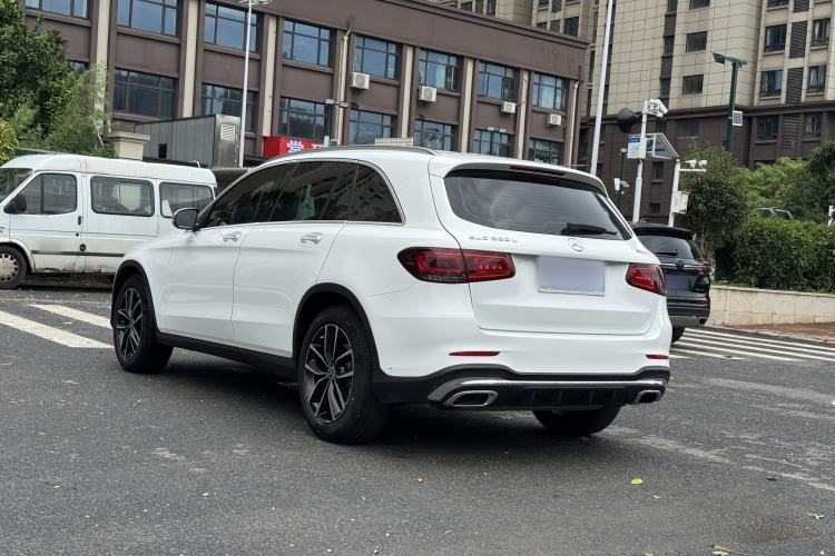 Used Mercedes-Benz GLC 2021 GLC 260 L 4MATIC Luxury Model Exterior 6