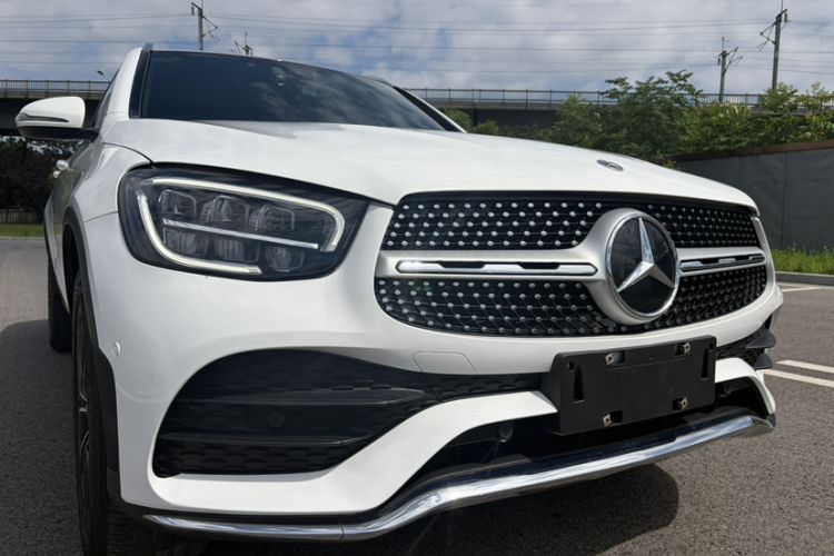 Used Mercedes-Benz GLC 2021 GLC 260 L 4MATIC Luxury Model Exterior 6