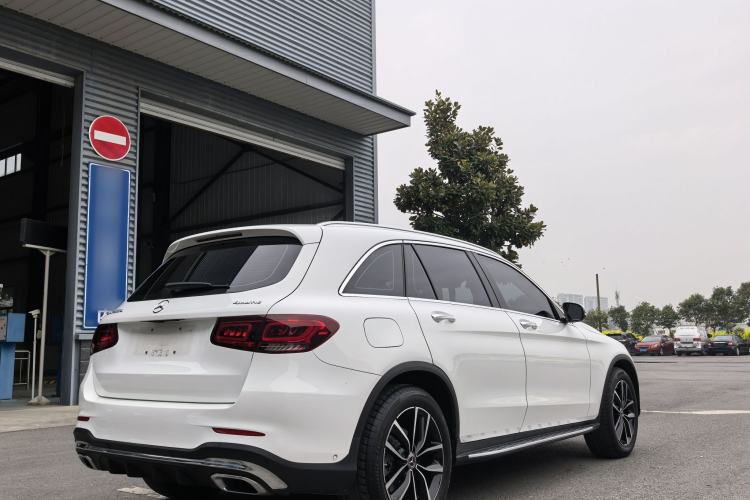 Used Mercedes-Benz GLC 2021 GLC 260 L 4MATIC Luxury Model Exterior 7