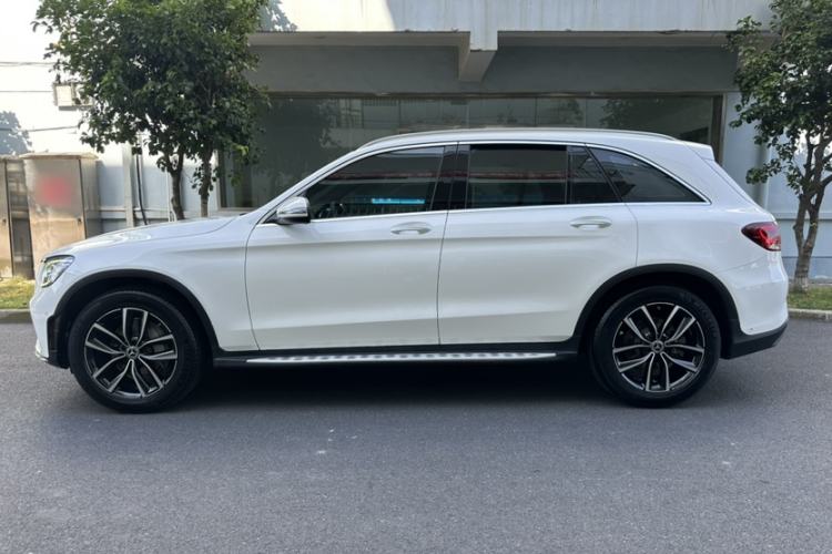 Used Mercedes-Benz GLC 2021 GLC 260 L 4MATIC Luxury Model Exterior 7