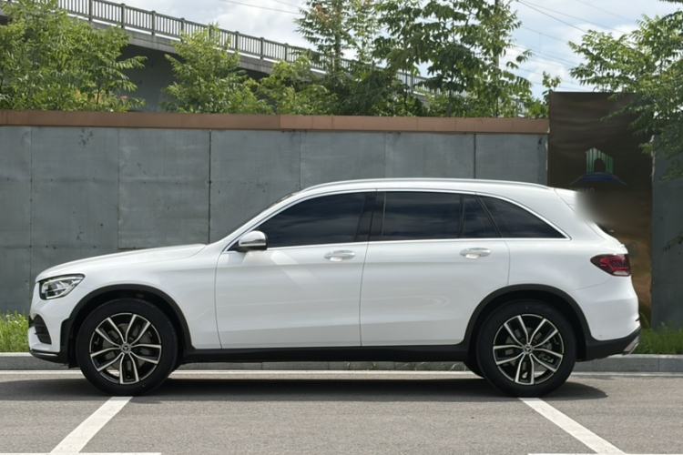 Used Mercedes-Benz GLC 2021 GLC 260 L 4MATIC Luxury Model Exterior 7