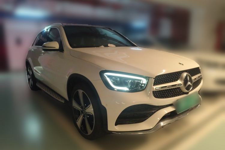 Used Mercedes-Benz GLC 2021 GLC 300 L 4MATIC Luxury Model Front Right 45 Deg