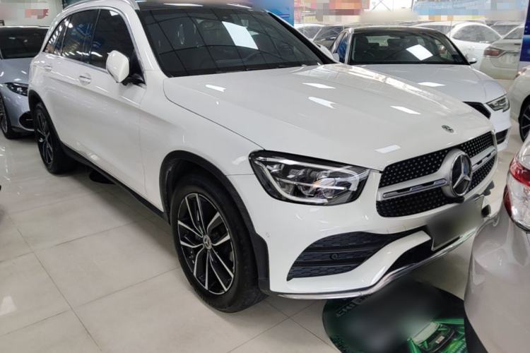 Used Mercedes-Benz GLC 2021 GLC 260 L 4MATIC Luxury Model Front Right 45 Deg