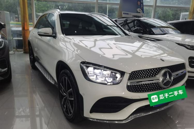 Used Mercedes-Benz GLC 2021 GLC 260 L 4MATIC Luxury Model Front Right 45 Deg