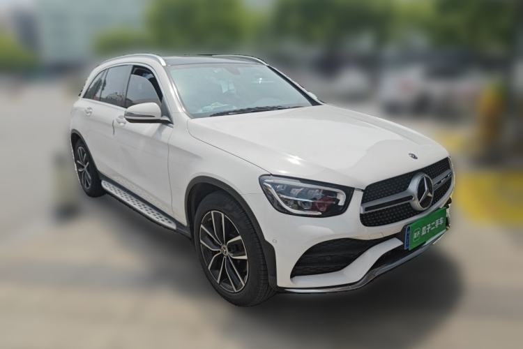 Used Mercedes-Benz GLC 2021 GLC 260 L 4MATIC Luxury Model Front Right 45 Deg