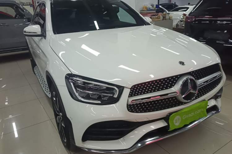 Used Mercedes-Benz GLC 2021 GLC 300 L 4MATIC Dynamic Model Front Right 45 Deg