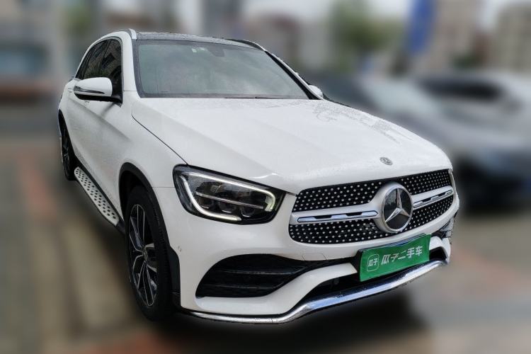 Used Mercedes-Benz GLC 2021 GLC 260 L 4MATIC Luxury Model Front Right 45 Deg