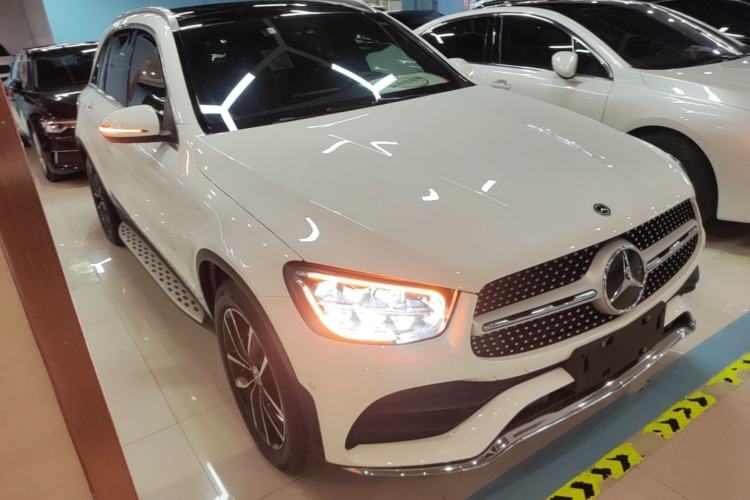 Used Mercedes-Benz GLC 2021 GLC 300 L 4MATIC Dynamic Model Front Right 45 Deg