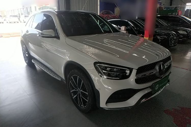 Used Mercedes-Benz GLC 2021 GLC 300 L 4MATIC Dynamic Model Front Right 45 Deg