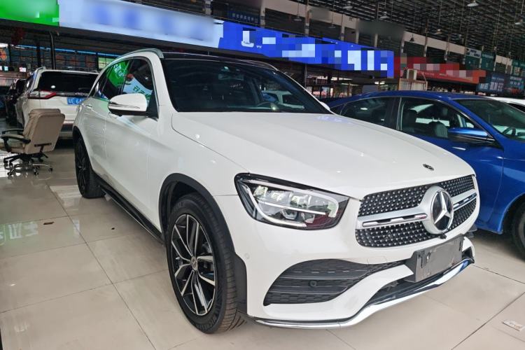 Used Mercedes-Benz GLC 2021 GLC 260 L 4MATIC Luxury Model Front Right 45 Deg