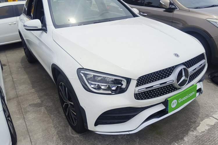 Used Mercedes-Benz GLC 2021 GLC 260 L 4MATIC Luxury Model Front Right 45 Deg