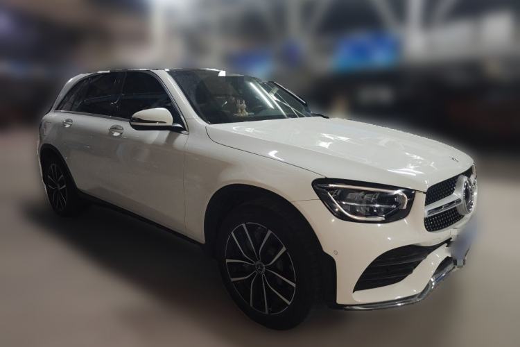 Used Mercedes-Benz GLC 2021 GLC 260 L 4MATIC Luxury Model Front Right 45 Deg