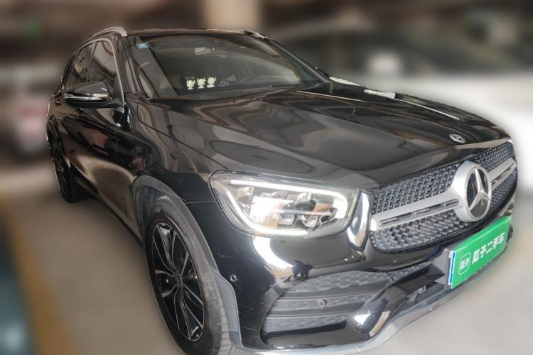 Used Mercedes-Benz GLC 2021 GLC 260 L 4MATIC Luxury Model Front Right 45 Deg