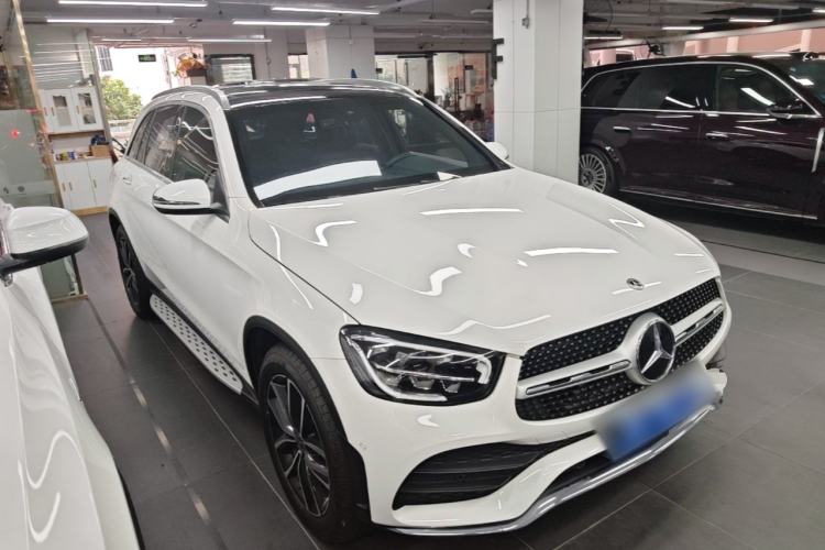Used Mercedes-Benz GLC 2021 GLC 260 L 4MATIC Luxury Model Front Right 45 Deg