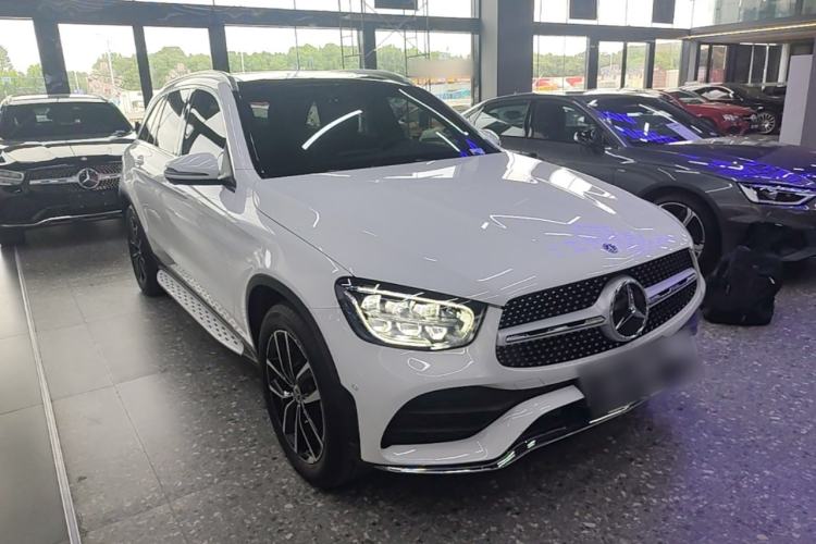 Used Mercedes-Benz GLC 2021 GLC 260 L 4MATIC Luxury Model Front Right 45 Deg