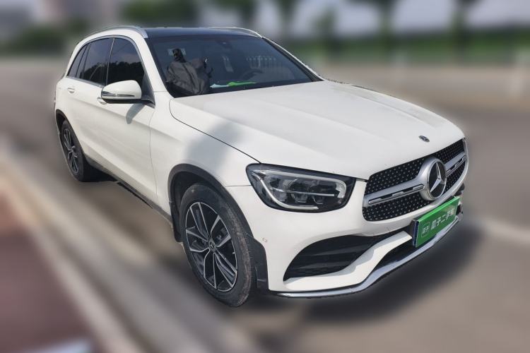 Used Mercedes-Benz GLC 2021 GLC 260 L 4MATIC Luxury Model Front Right 45 Deg