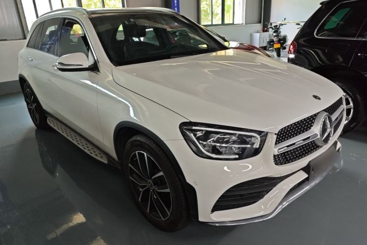 Used Mercedes-Benz GLC 2021 GLC 260 L 4MATIC Luxury Model Front Right 45 Deg